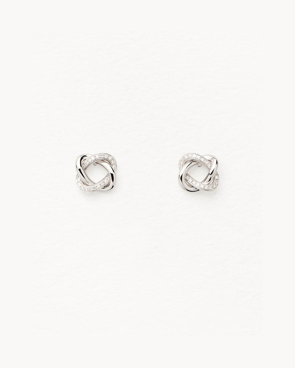 Poiray Boucles-d''oreilles Tresse e or blanc 18 carats et diamants référence : 951110